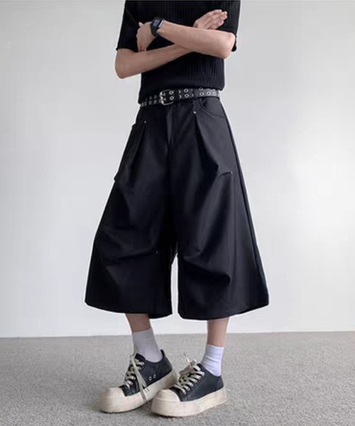 TOBEE ハーフパンツ スラックス 短パン 「TOBEE」タック スタッズ