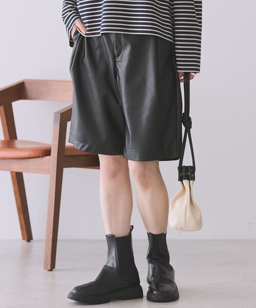 AMERICAN HOLIC（アメリカンホリック） パンツ フェイクレザーハーフ