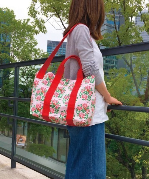 ショルダーバッグ バッグ ハローキティ ブーケドゥローズ 大人キティ