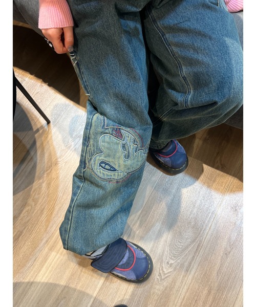 美品　X-LARGE ミッキー手ポケットデニム　ディズニー　ブラックデニム　LL XLARGE（エクストララージ）の「Disney（ディズニー）MICKEY HANDS