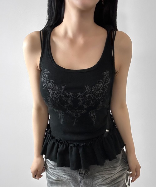タンクトップ　ノースリーブトップス　ヒスガール風　女性　黒　3L　2XL　古着 FOLLOWIN（フォロウィン） タンクトップ ノースリーブ 3COLOR/フリル