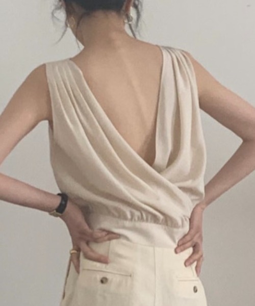 Aelina タンクトップ ノースリーブ バッククロスタンクトップ
