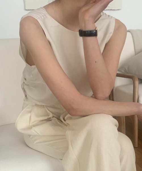 Aelina タンクトップ ノースリーブ バッククロスタンクトップ
