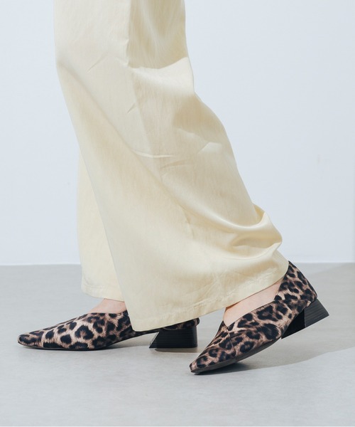 EVOL（イーボル） パンプス 「EVOL」Vカットポインテッドスタック