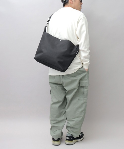 WILDERNESS EXPERIENCE ショルダーバッグ ブラック WILDERNESS EXPERIENCE ショルダーバッグ 日本製 ポリエステル