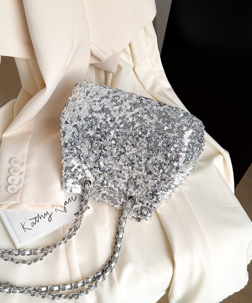 ショルダーバッグ バッグ 光と影で魅せる、洗練のモード。スパンコール