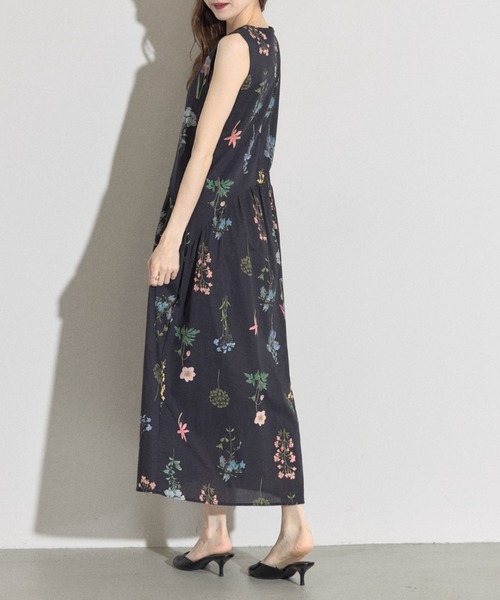 toccocloset ZOZO限定スリーブレスフラワーワンピース　Mサイズ新品 tocco closet ワンピース 「ZOZO限定」スリーブレスフラワー