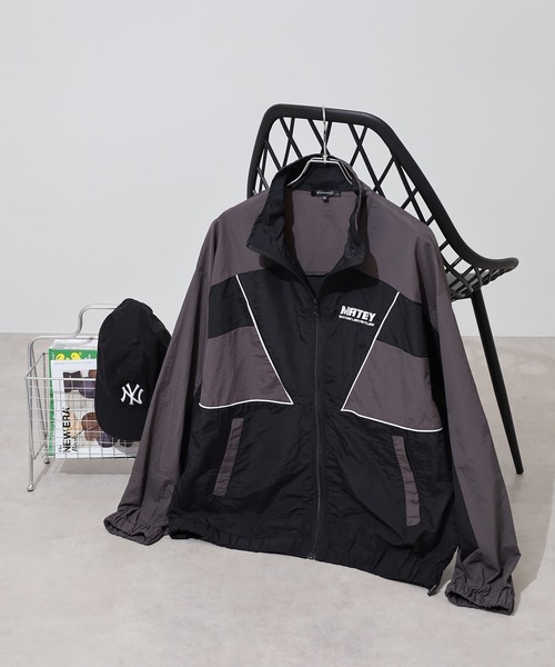 SUGGESTION ナイロンジャケット Nylon switching full zip blouson