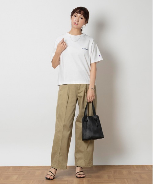 Champion Tシャツ レディース 半袖 ショート丈 クロップド クルーネック インナー ロゴ ワンポイント 綿100% スポーツ トレーニング 黒 Champion tシャツ 「Champion」ショート丈ロゴTシャツ