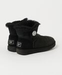 「UGG」 ショートブーツ 22.0cm ブラ...の詳細画像1