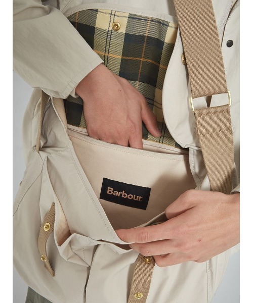 Barbour ベージュ クロスボディショルダーバッグセール Barbour（バブアー） ショルダーバッグ 「TRANSPORT / トランスポート