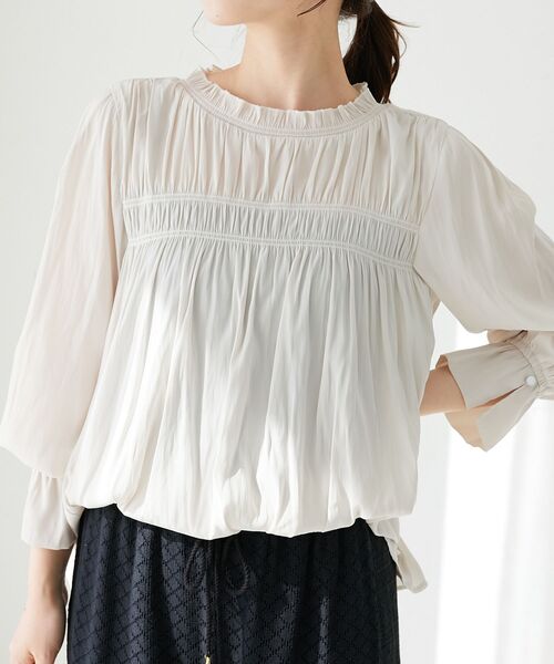パウダーサテンフロントシャーリングブラウス le.coeur blanc｜パウダーサテンフロントシャーリングブラウス