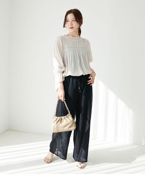 ブラウス シャツ パウダーサテンフロントシャーリングブラウス レディース le.coeur blanc ブラウス シャツ パウダーサテンフロント