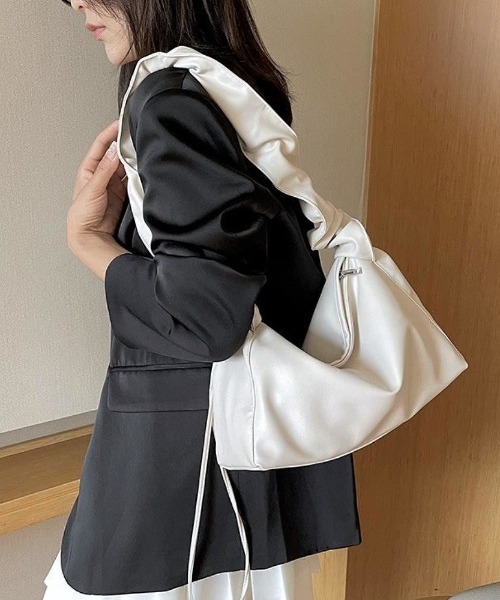 qumerry.  キュメリ　ショルダーフリルライダース qumerry. キュメリ ショルダーフリルライダース （フリル