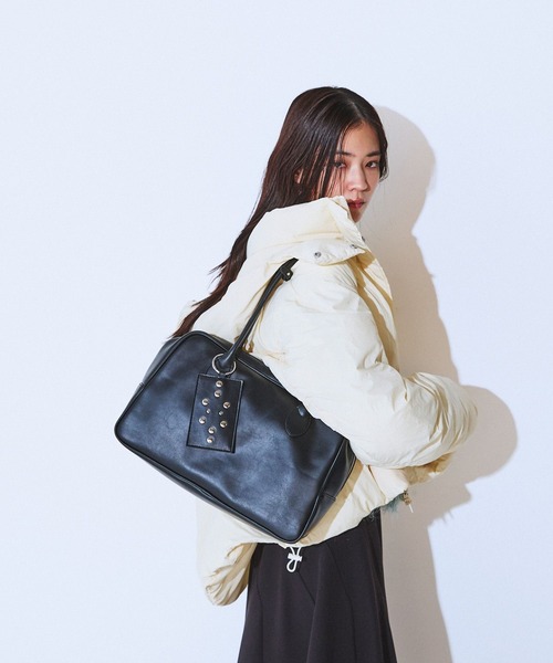 JEANASIS（ジーナシス） ボストンバッグ カードケースツキスタッズ