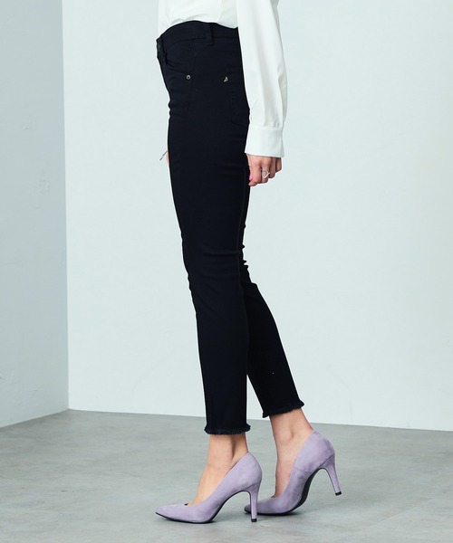 「C17」 スキニーデニムパンツ 29 ブラック系その他 レディース_画像4