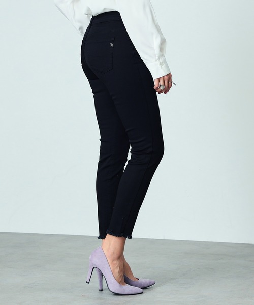 「C17」 スキニーデニムパンツ 29 ブラック系その他 レディース_画像5