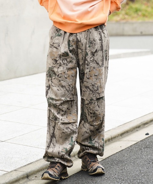 BAYFLOW（ベイフロー） パンツ リーフカモ柄パラシュートパンツ メンズ