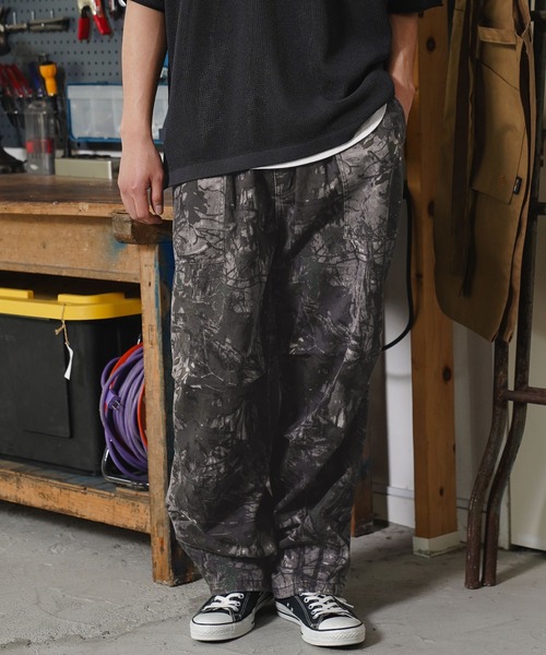 BAYFLOW（ベイフロー） パンツ リーフカモ柄パラシュートパンツ メンズ