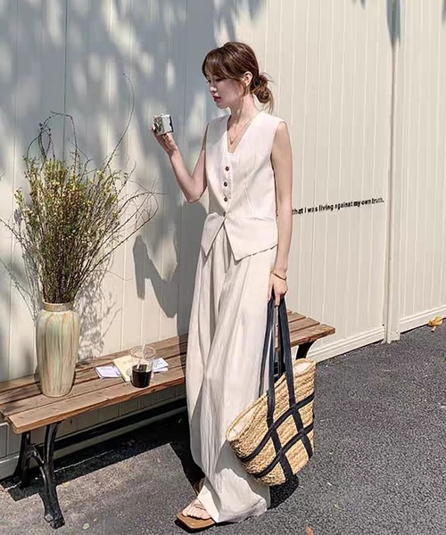 セットアップ 「セットアップ」Vネックベスト＆タックワイドパンツ