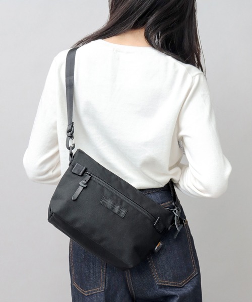 WILDERNESS EXPERIENCE ショルダーバッグ ブラック WILDERNESS EXPERIENCE ショルダーバッグ 日本製 CORDURA