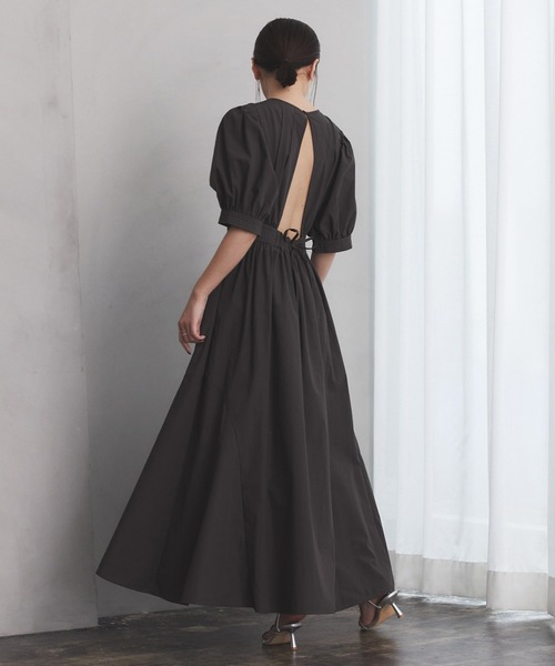 anuans（アニュアンス） ワンピース バックオープンフレアワンピース