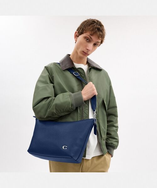 COACH メッセンジャーバッグ（色：ブルー系）｜バッグ