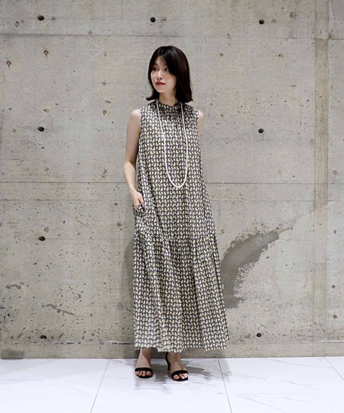 Jines（ジネス） ワンピース Deveauxジオメトリックプリント