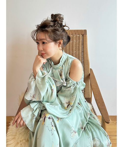 LILY BROWN（リリーブラウン） ワンピース ショルダーオープン