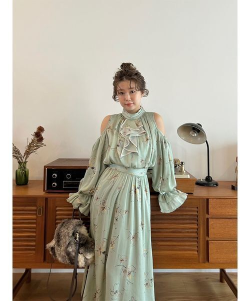 LILY BROWN ショルダーオープンワンピース　サイズ1 LILY BROWN（リリーブラウン） ワンピース ショルダーオープン