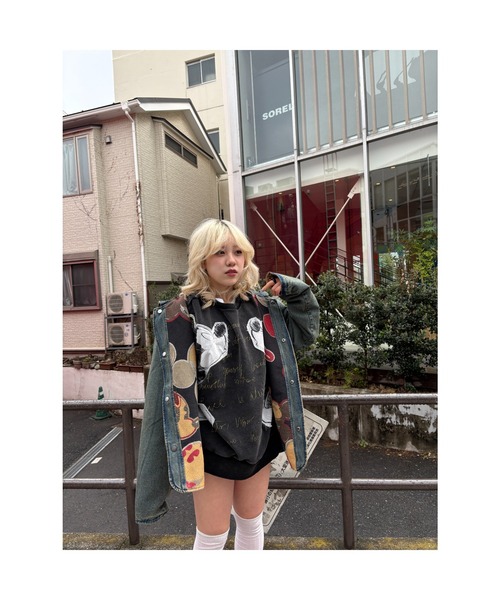 Desigual／美品／スプリングコート 総柄 個性的 リバーシブル Lサイズ Desigual／美品／スプリングコート 総柄 個性的 リバーシブル Lサイズ