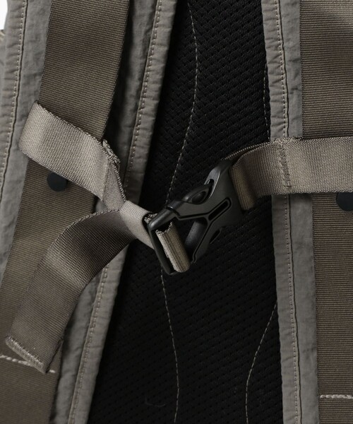デイバック リュック C.P. Company / ACC BACK PACK IN PLN PPR TCH MIX メンズ レディースの画像