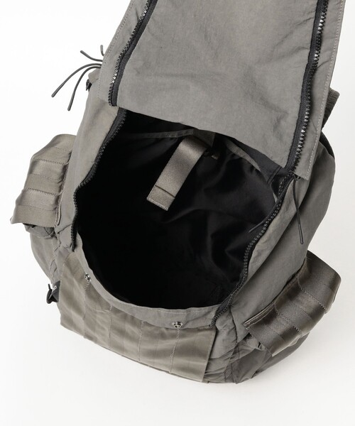 デイバック リュック C.P. Company / ACC BACK PACK IN PLN PPR TCH MIX メンズ レディースの画像