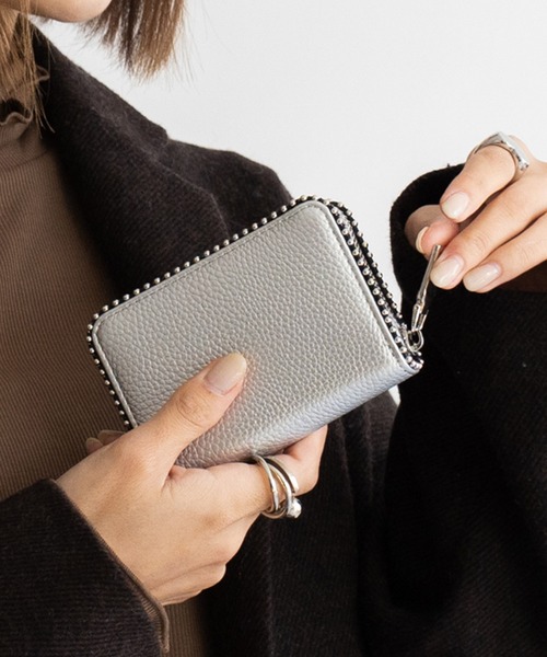 VitaFelice（ヴィータフェリーチェ） 財布 ボールスタッズカード