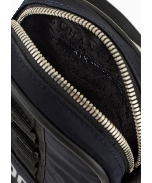 お値下げ中　GIORGIO ARMANI リップス　ポーチ付属　未開封 オールオーバーエンボスロゴ ミニトートバッグ | Armani Exchange