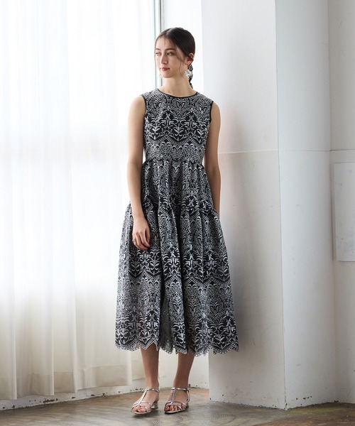 Audie a Muses ワンピース オーガンジー刺繍ワンピース