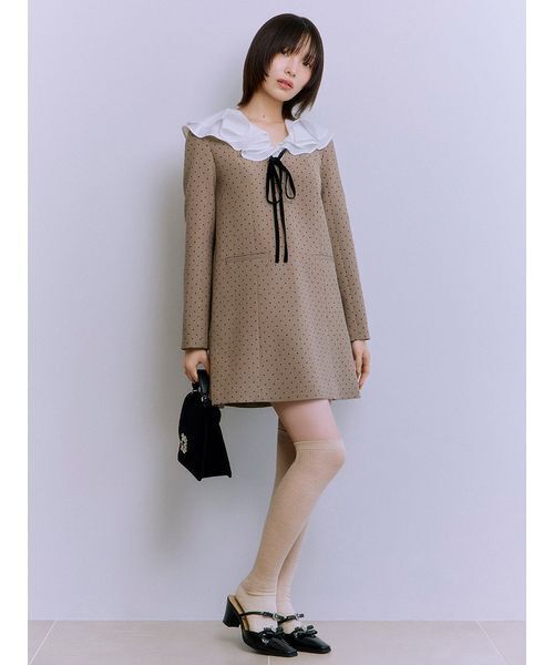 LILY BROWN（リリーブラウン） ワンピース ラッフルカラー付きミニ