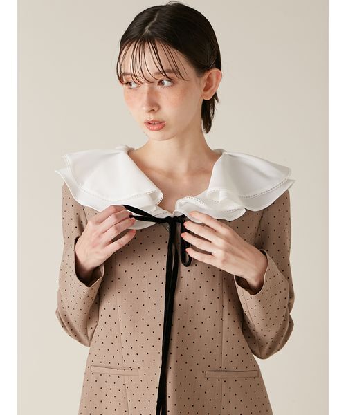 LILY BROWN（リリーブラウン） ワンピース ラッフルカラー付きミニ