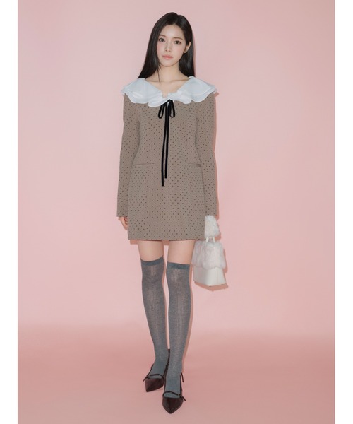 LILY BROWN（リリーブラウン） ワンピース ラッフルカラー付きミニ