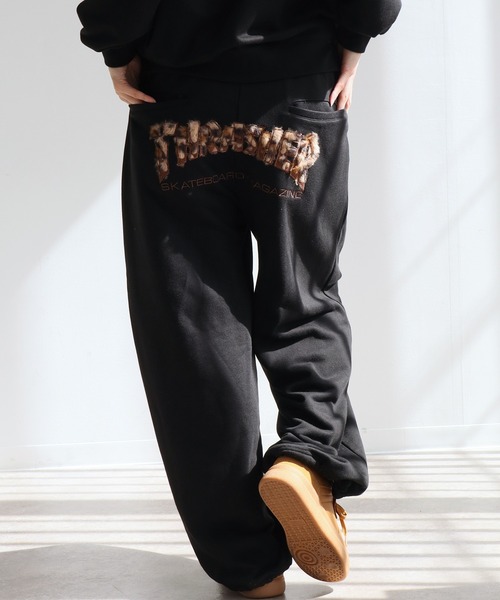 THRASHER（スラッシャー） ワイドパンツ スウェットパンツ ジャージ