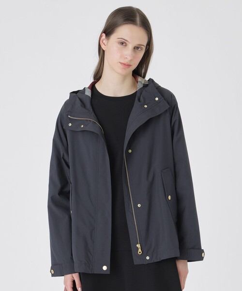 FJALL RAVEN AND A コラボベージュ ネイビー マウンテンパーカー FJALL RAVEN（フェールラーベン） マウンテンパーカー ウインド