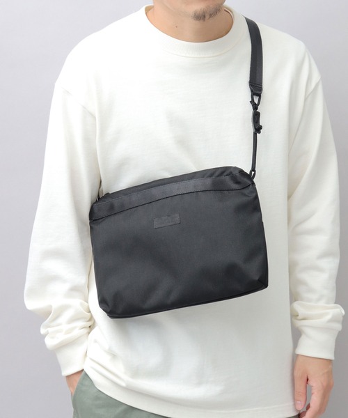 【極美品】GreenLand & Nature ショルダーバッグ　サコッシュ WILDERNESS EXPERIENCE ショルダーバッグ 日本製 CORDURA