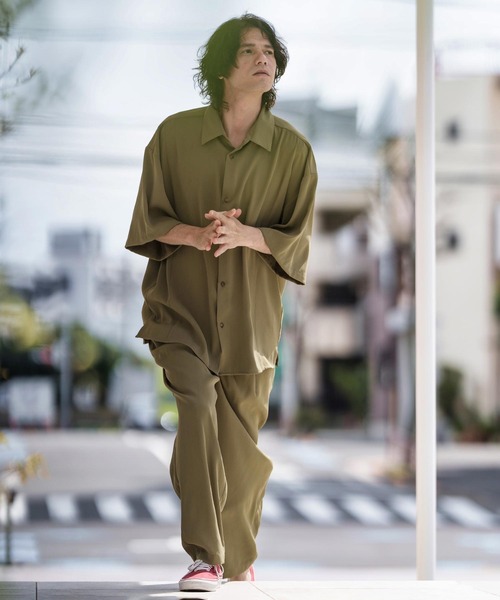 イージークロップドヘムタックパンツ glamb（グラム）の「Easy cropped hem tack pants / イージー