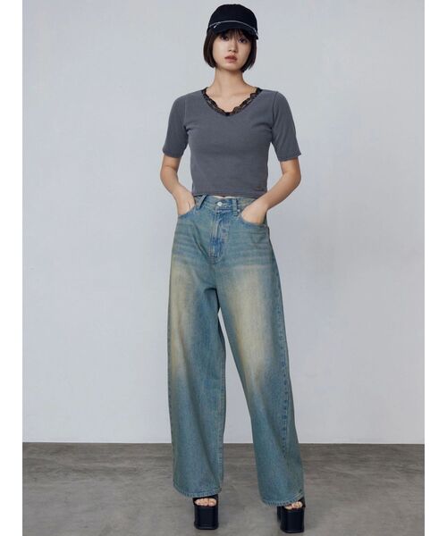 エモダジーンズ　　美品！ EMODA ジーンズ デニム デニムパンツ カットアウトルーズ