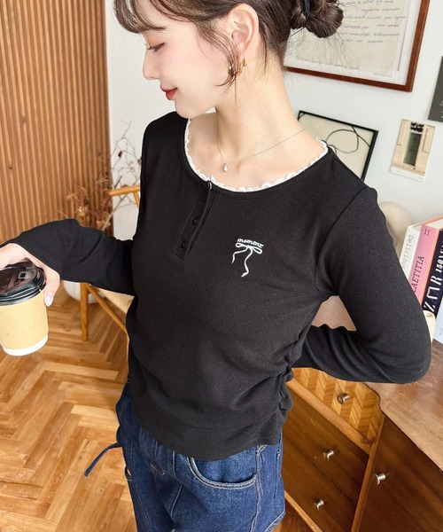 RIS@ 即日発送ページ moment+ tシャツ ヘンリーネックレースワンポイント刺繍長袖リブ