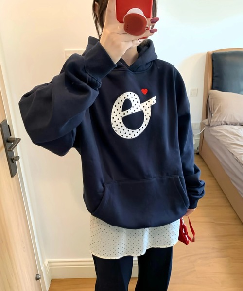 SHEENA（シーナ） パーカー ドット柄ワッペン刺繍ロゴオーバーサイズ