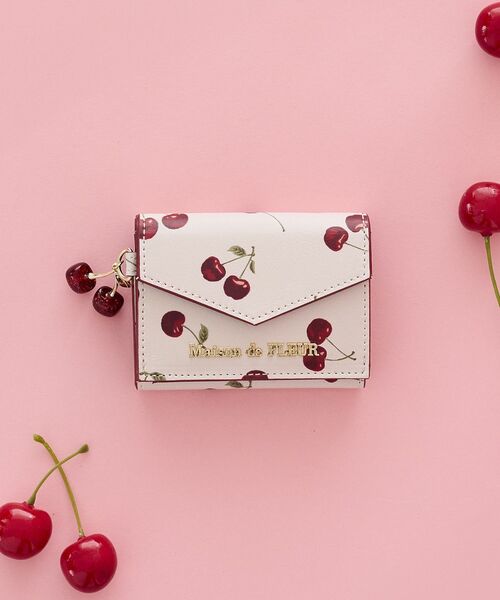 Maison de FLEUR（メゾンドフルール） 財布 リーフ付きチェリープチ