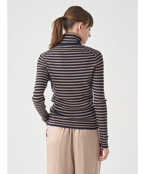 JOHN SMEDLEY（ジョンスメドレー） タートルネック ニット セーター