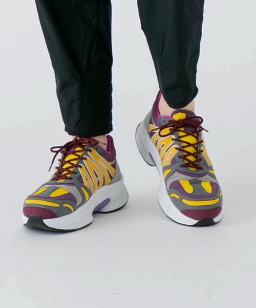 WHITE MOUNTAINEERING（ホワイトマウンテニアリング） スニーカー 