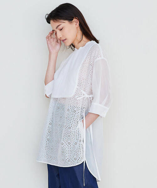 【18%OFF】 シャツ スタンドネックチュニックブラウス ホワイトコンビネーション ブラウス 五分、七分袖 【18%OFF】 シャツ スタンドネックチュニックブラウス ホワイトコンビネーション ブラウス 五分、七分袖